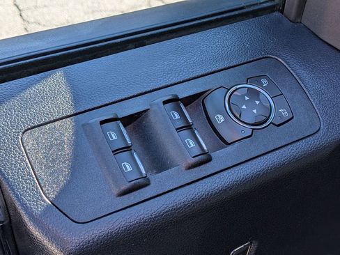 Used 2020 Ford F150 XLT w/ Equipment Group 302A Luxury image 10