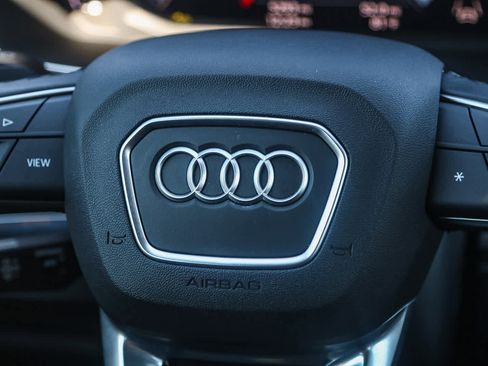 Used 2025 Audi Q3 2.0T Premium w/ Convenience Package image 23