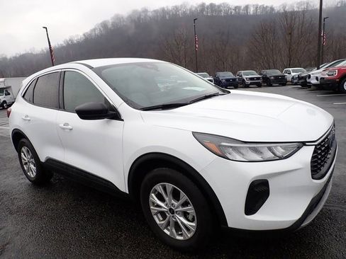 Used 2023 Ford Escape Active w/ Tech Pack #1 image 3