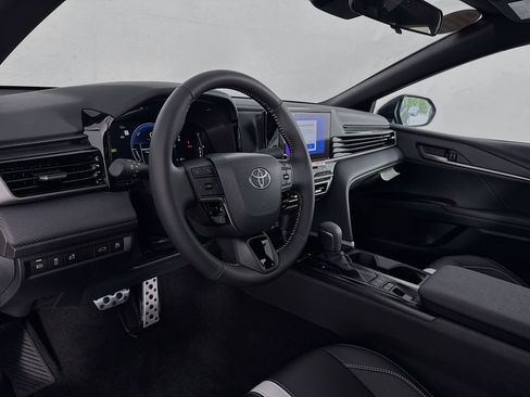 New 2026 Toyota Camry SE FWD image 13