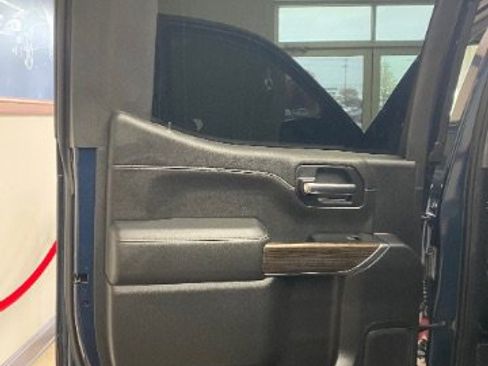 Used 2019 Chevrolet Silverado 1500 RST AWD/4WD image 10
