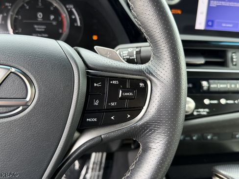 Certified 2023 Lexus ES 350 F Sport w/ Accessory Package (Z2) image 23