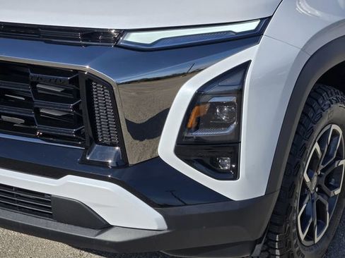 New 2026 Chevrolet Equinox ACTIV image 6