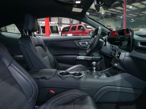 Used 2024 Ford Mustang GT Premium image 36