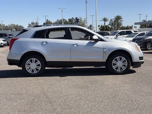 Used 2013 Cadillac SRX Luxury image 5