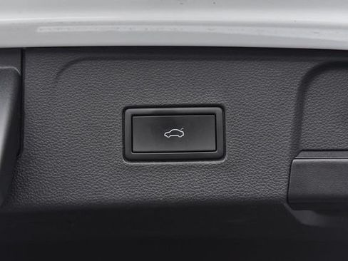 Certified 2022 Volkswagen Atlas SEL Premium AWD/4WD image 27