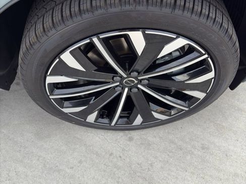 New 2026 Volvo XC60 T8 Ultra w/ Protection Package Premier image 16