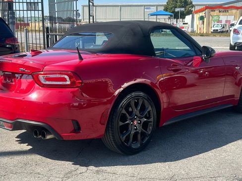 Used 2018 FIAT 124 Spider Abarth image 4