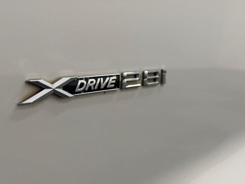 Used 2015 BMW X3 xDrive28i AWD/4WD image 15