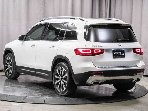 Certified 2023 Mercedes-Benz GLB 250 image 2