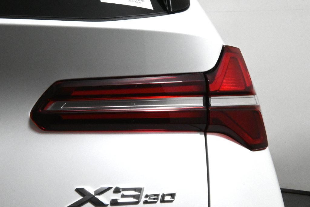 Used 2026 BMW X3 xDrive30i w/ Convenience Package AWD/4WD image 13
