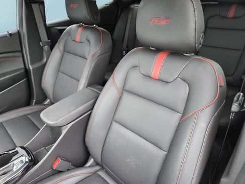 Used 2025 Chevrolet Trax RS w/ Driver Confidence Package FWD image 16