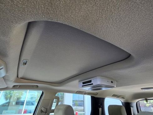 Used 2012 Toyota Sequoia SR5 RWD image 8