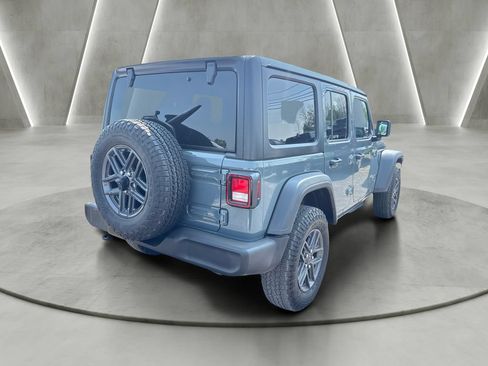 Used 2026 Jeep Wrangler Unlimited Sport AWD/4WD image 7