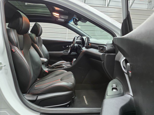 Used 2020 Hyundai Veloster Turbo FWD image 16