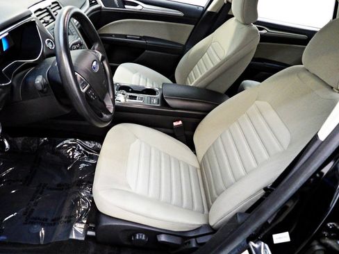 Used 2018 Ford Fusion S FWD image 17