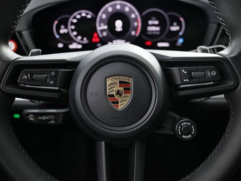 Used 2024 Porsche Cayenne Coupe AWD/4WD image 34