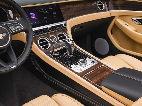 New 2026 Bentley Continental GTC AWD/4WD image 34