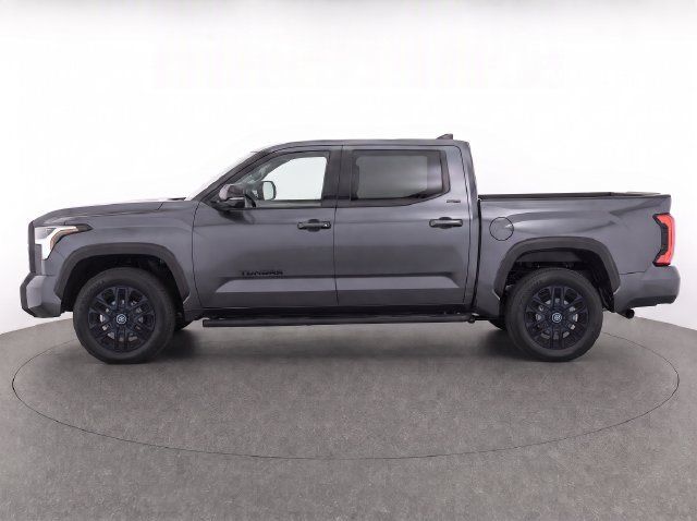 Used 2024 Toyota Tundra Limited AWD/4WD image 4