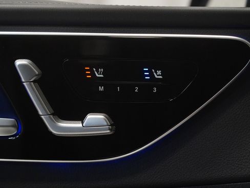 Used 2024 Mercedes-Benz C 300 4MATIC Sedan image 28