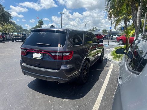 Used 2018 Dodge Durango GT w/ Blacktop Package RWD image 2