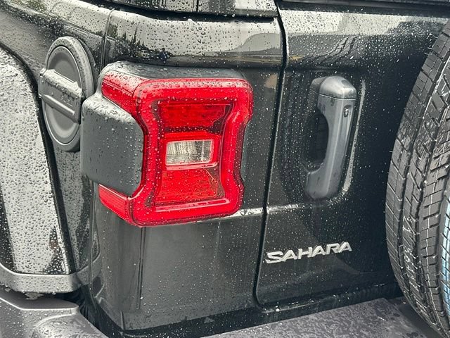 Used 2026 Jeep Wrangler Unlimited Sahara AWD/4WD image 14