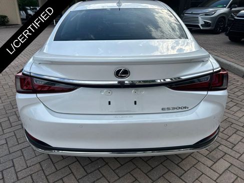 Certified 2024 Lexus ES 300h w/ Premium Package FWD image 4