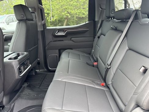New 2026 GMC Sierra 1500 SLT w/ SLT Premium Plus Package AWD/4WD image 6