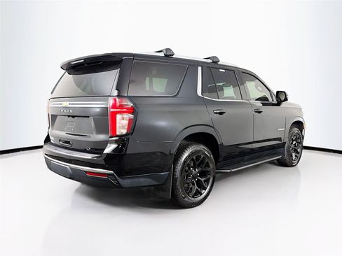 Used 2022 Chevrolet Tahoe LT w/ Luxury Package AWD/4WD image 11