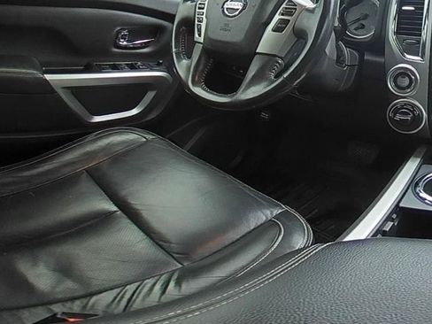 Used 2018 Nissan Titan PRO-4X w/ Pro-4x Convenience Package image 23