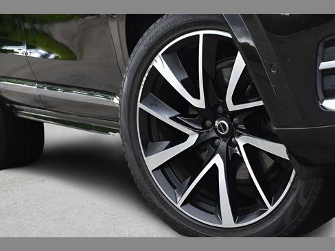 Used 2023 Volvo XC90 B6 Plus AWD/4WD image 11