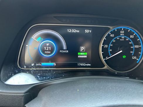 Used 2020 Nissan Leaf SV w/ SV All Weather Package image 17