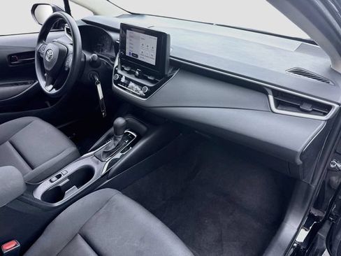 Used 2024 Toyota Corolla LE FWD image 34