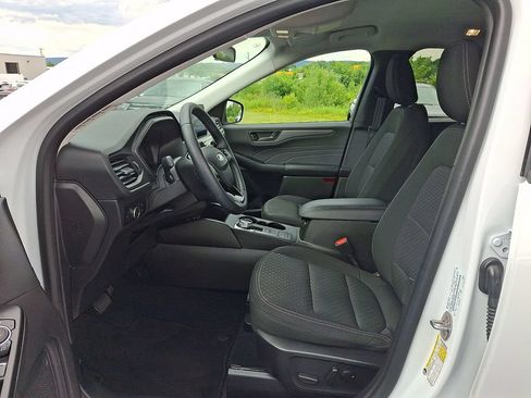 Certified 2023 Ford Escape Active AWD/4WD image 13