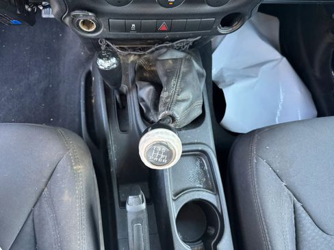 Used 2013 Jeep Wrangler Sport w/ Connectivity Group image 16