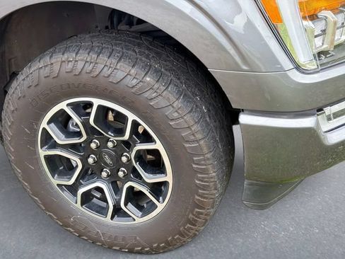 Used 2022 Ford F150 XLT w/ Equipment Group 302A High AWD/4WD image 5