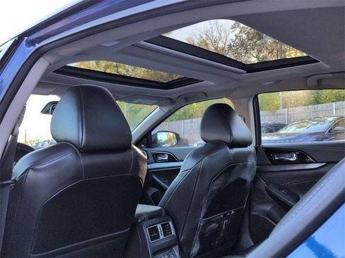 Used 2022 Nissan Maxima SL image 18