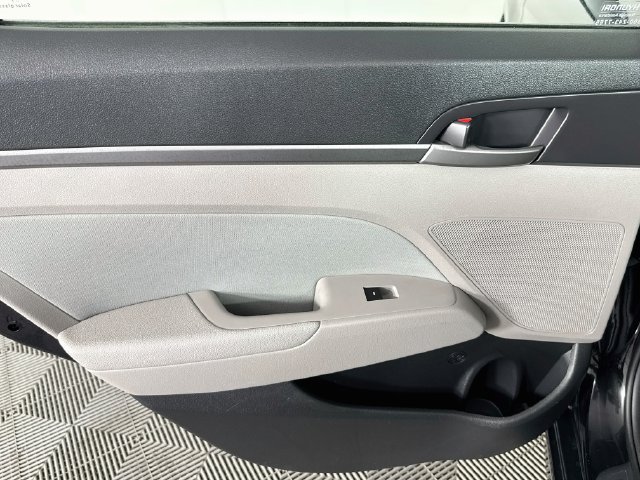 Used 2018 Hyundai Elantra SEL FWD image 22