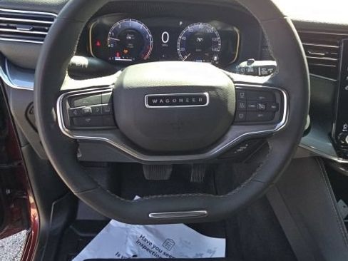 Used 2022 Jeep Wagoneer Series II AWD/4WD image 13