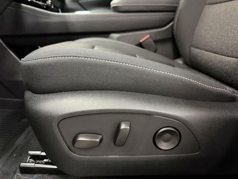 New 2026 Chevrolet Traverse LT w/ LPO, Floor Liner Package FWD image 22