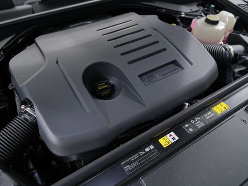 Used 2026 Land Rover Range Rover Long Wheelbase SE image 74