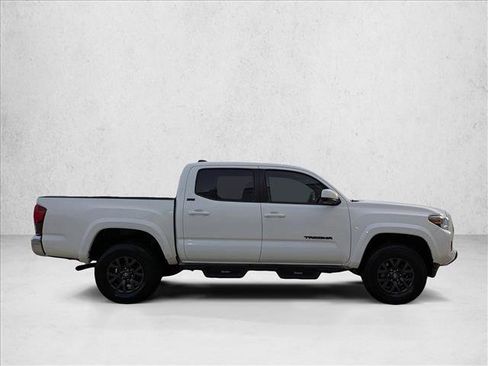 Certified 2021 Toyota Tacoma SR5 image 4