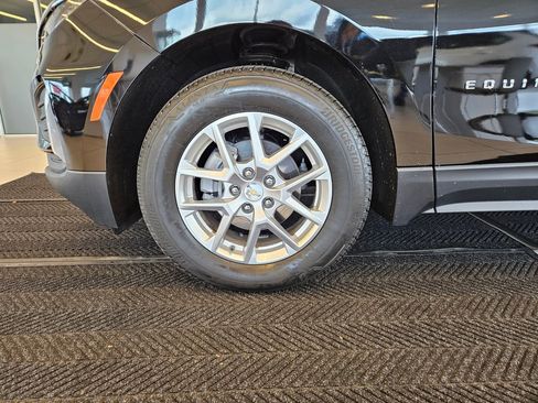 Used 2023 Chevrolet Equinox LT w/ LPO, Floor Liner Package AWD/4WD image 11