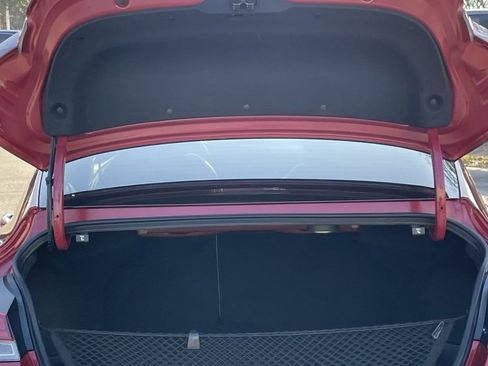 Used 2025 Hyundai Elantra Limited image 25