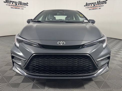Used 2025 Toyota Corolla SE FWD image 5