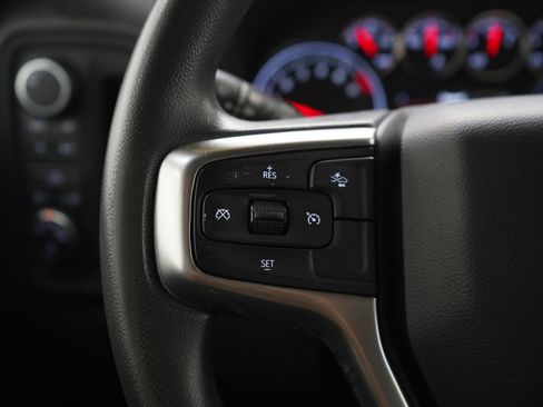 Used 2022 Chevrolet Silverado 1500 Custom w/ Safety Confidence Package image 27