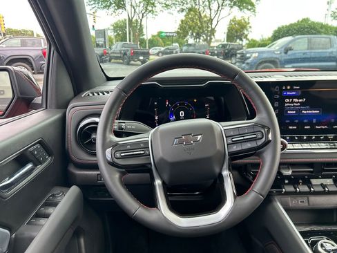 Certified 2023 Chevrolet Colorado Z71 w/ Z71 Convenience Package 2 AWD/4WD image 33