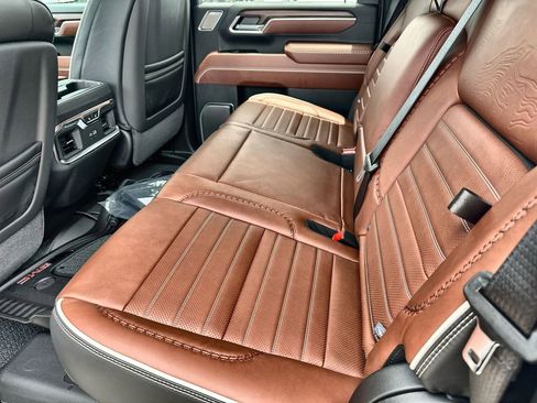 New 2026 GMC Sierra 2500 Denali Ultimate AWD/4WD image 16
