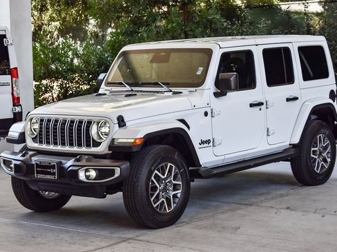 New 2025 Jeep Wrangler Sahara image 3