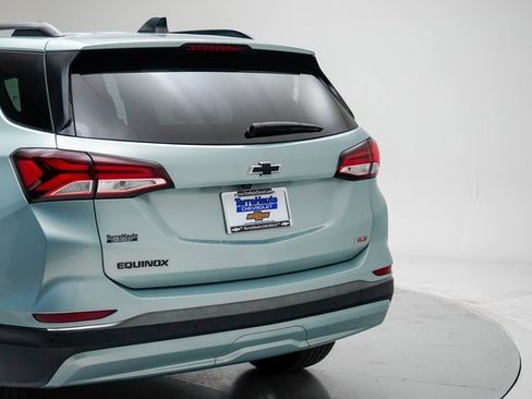 Used 2022 Chevrolet Equinox RS w/ LPO, Floor Liner Package image 4